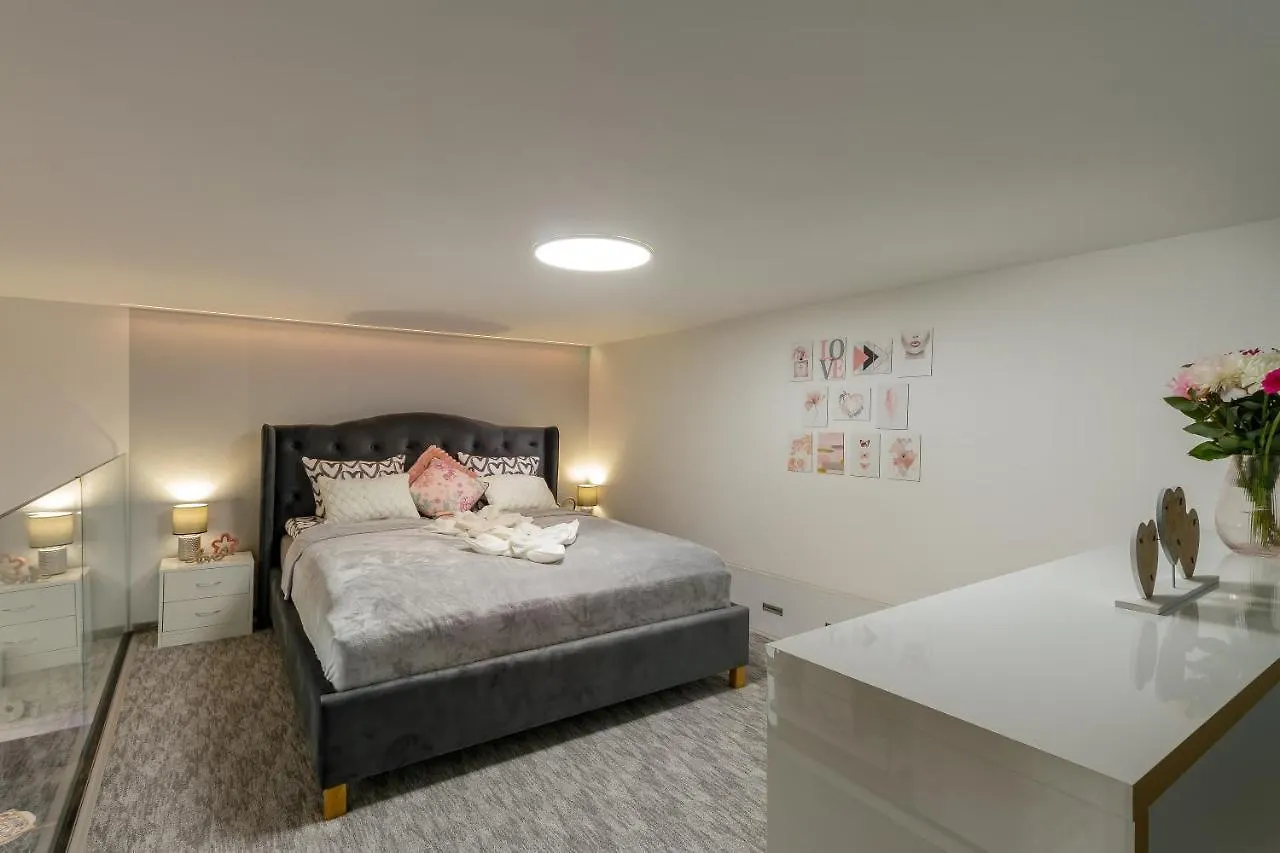 B2 City Center, Dohany Street Budapest 0*,