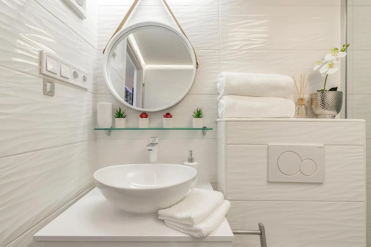 Apartment B2 City Center, Dohany Street Budapest